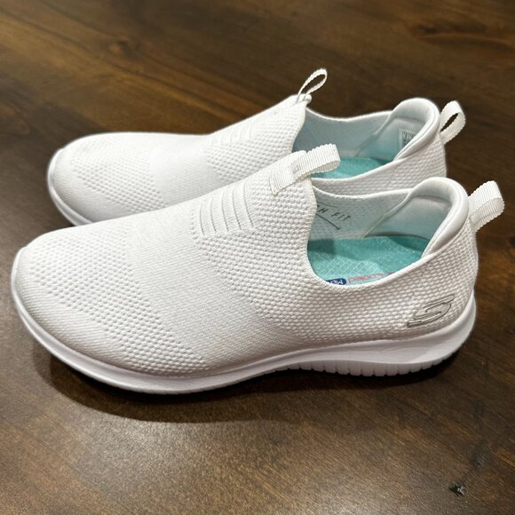 Skechers Women's Ultra Flex-First Take Sneaker - White - 6 wide - Picture 5 of 8